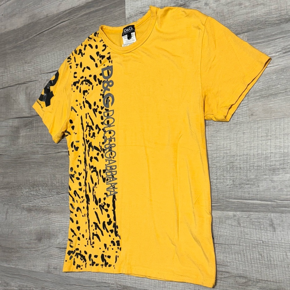 Dolce & Gabbana Leopard Print D&G Yellow T-Shirt - Picture 2 of 8